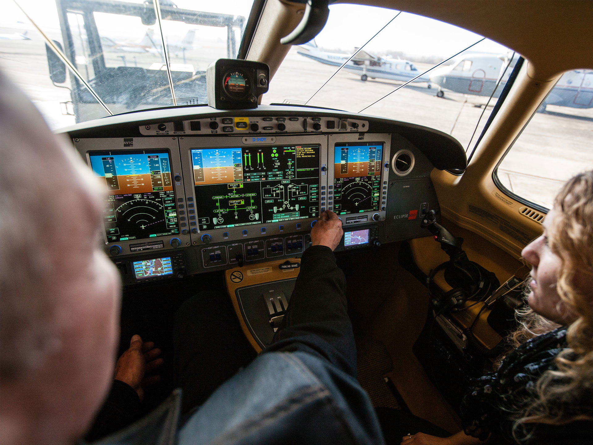 Cockpit des Simulators im Studiengang Luft- und Raumfahrttechnik