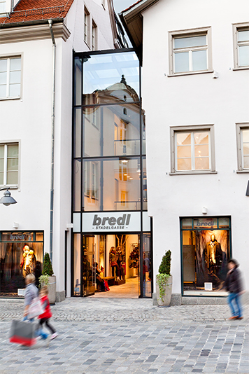 Gebäude des Modehaus Bredl Ravensburg