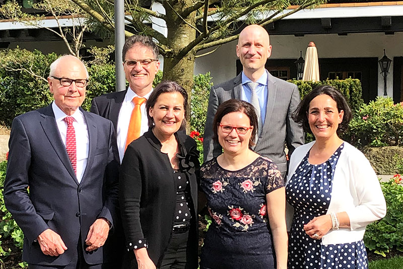 Gruppenbild Professorinnen und Ausbildungsverantwortliche FHG