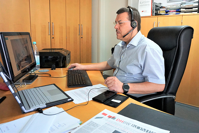 Rektor Dreher im Homeoffice