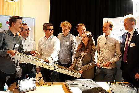 Studierende Maschinenbau mit eigener Konstruktion