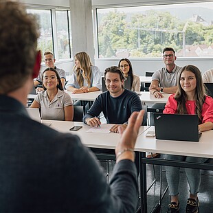 Studierende in einer Vorlesung