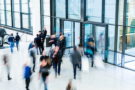 Bild zum Interview von Prof. Dr. Thomas Bauer zum Thema Auslandsmessen.