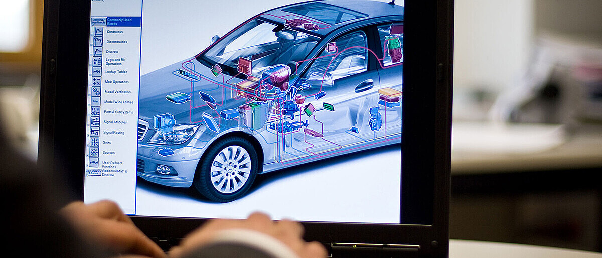 Symbolfoto Studienrichtung Fahrzeugelektronik