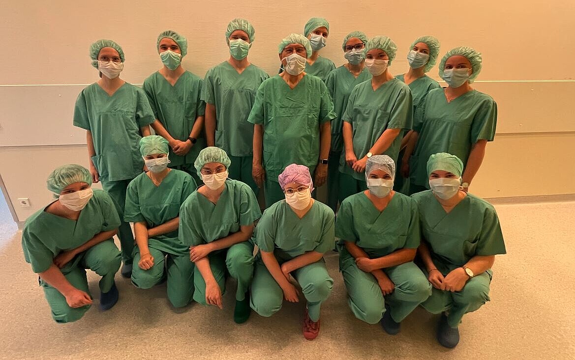 Studierende im Gesundheitsmanagement Studium auf Exkursion im Universitätsklinikum Ulm