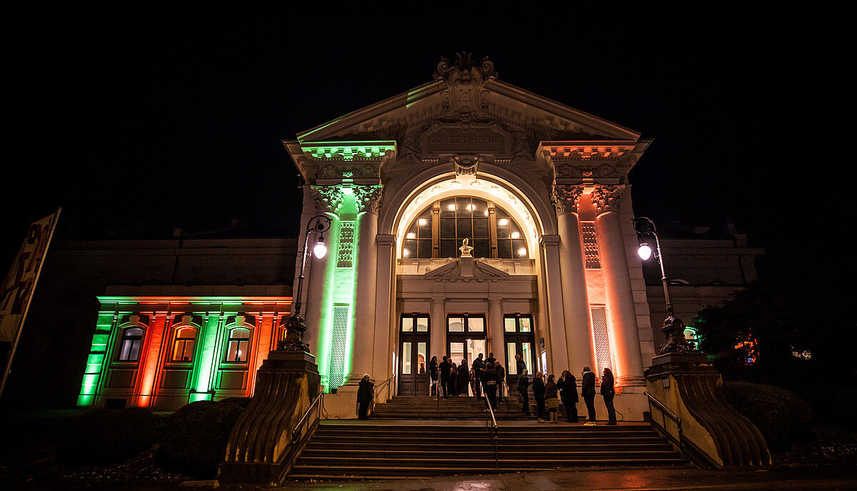 Konzerthaus Ravensburg Außenaufnahme bei Nacht