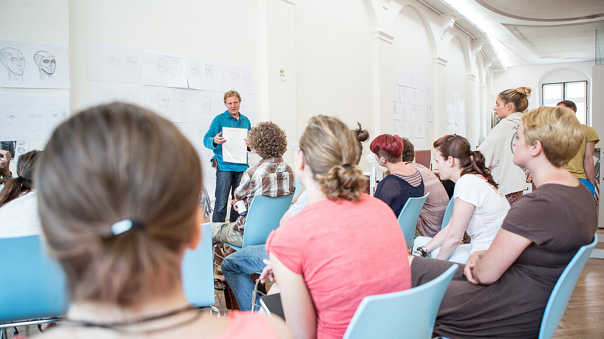 Vorlesungssituation im dualen Studium Mediendesign