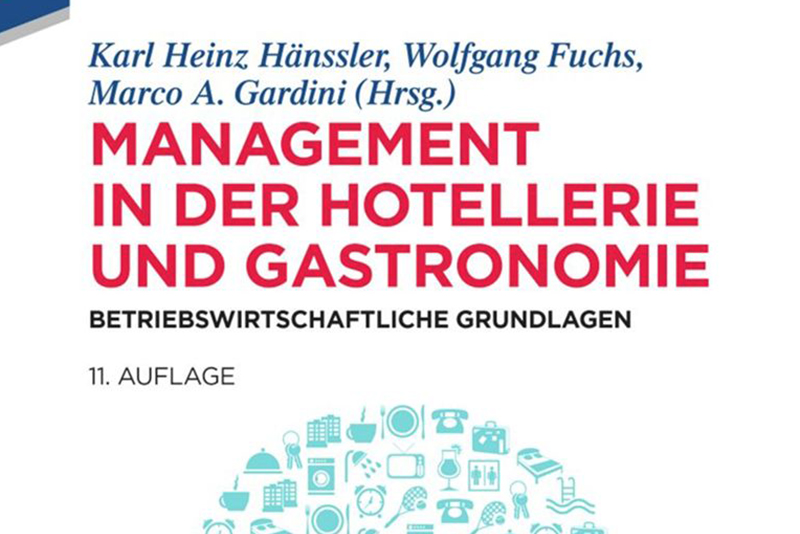Buchcover Management in der Hotellerie und Gastronomie